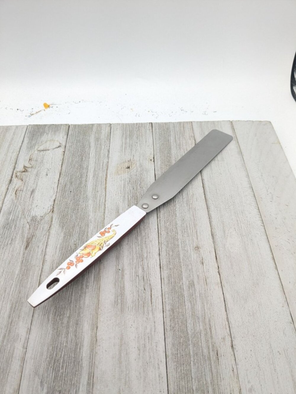 Vintage Stanley Cake Icing Spatula Stainless Steel Maroon Handle USA 11 1/4"